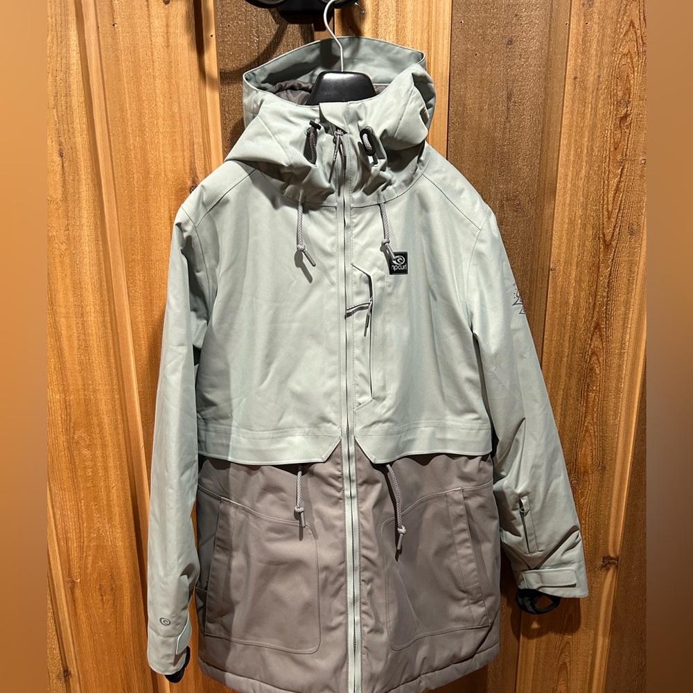 Rip Curl 20k/20k snow jacket, medium, like new, no tags.